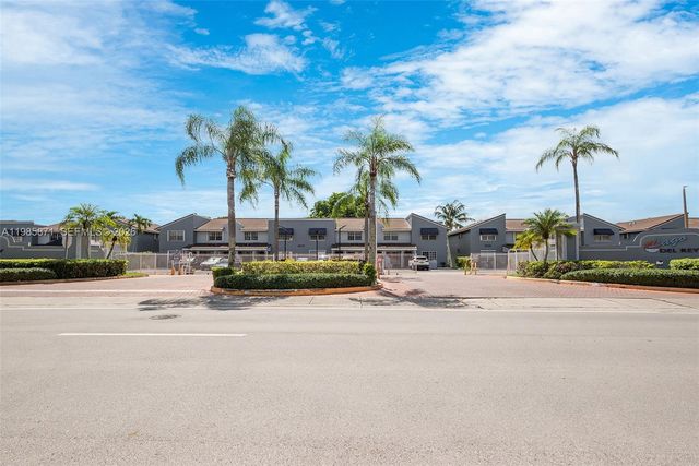 7110 NW 173rd Dr 108, Hialeah, FL 33015