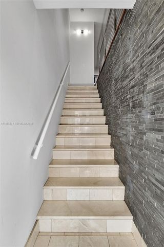 7110 NW 173rd Dr 108, Hialeah, FL 33015