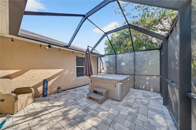 2238 NW 8th TER, Cape Coral, FL 33993