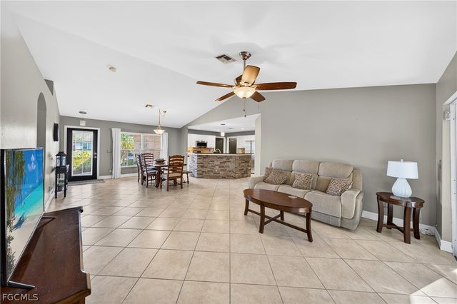 2238 NW 8th TER, Cape Coral, FL 33993