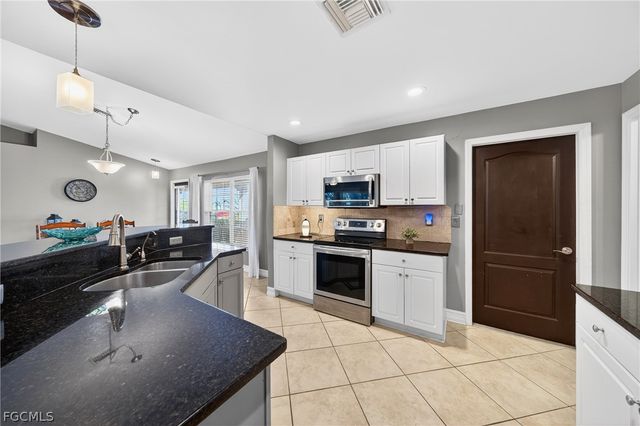 2238 NW 8th TER, Cape Coral, FL 33993