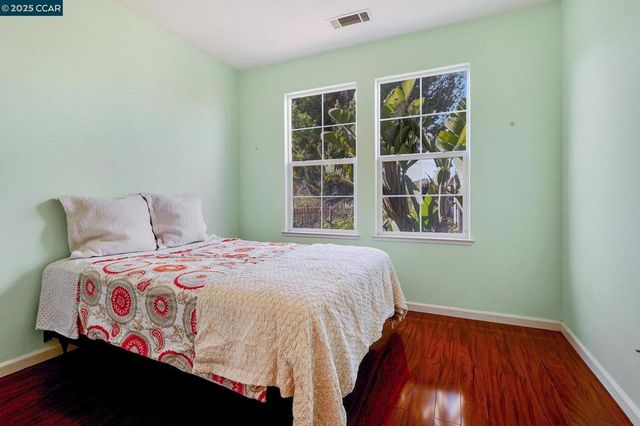 5701 Oakmont Dr, Richmond, CA 94806