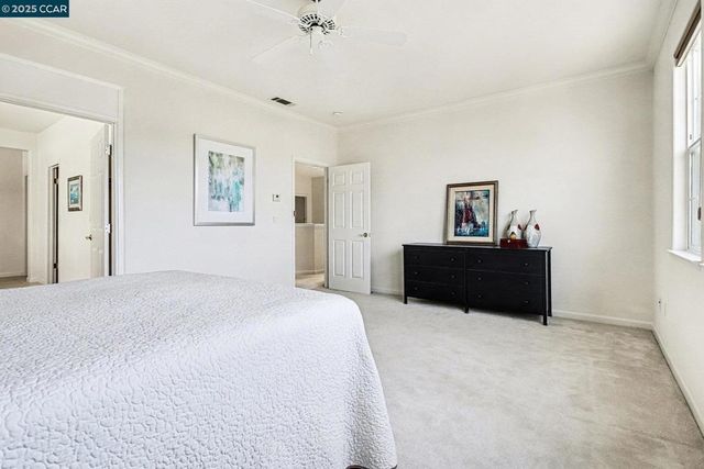 5701 Oakmont Dr, Richmond, CA 94806