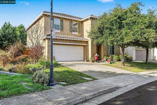 5701 Oakmont Dr, Richmond, CA 94806