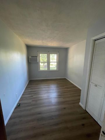 203 State Hwy 39, Miller, MO 65707