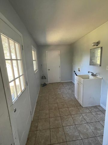 203 State Hwy 39, Miller, MO 65707