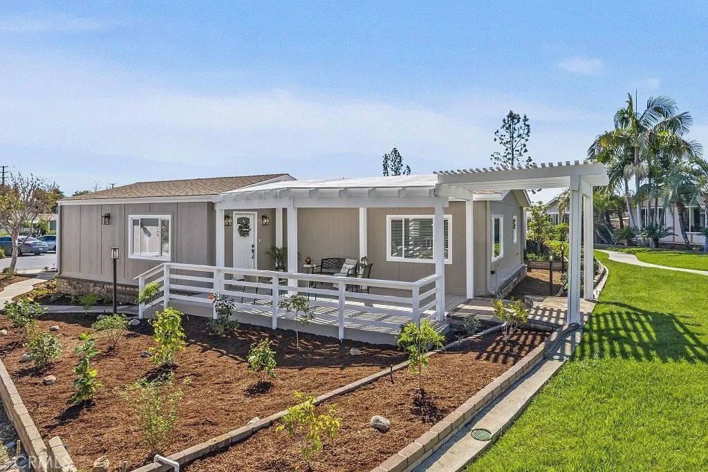 675 Wood Lake 186, Brea, CA 92821