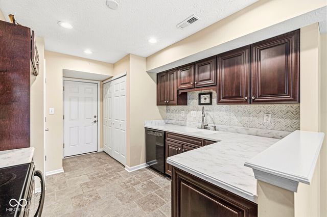 4613 Framington Court, Indianapolis, IN 46254