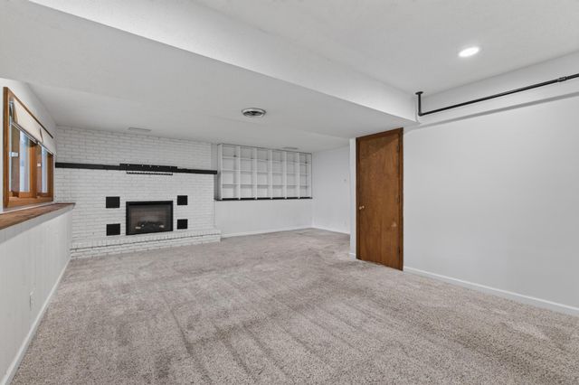 2421 4th Street, White Bear Twp, MN 55110