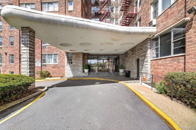 333 Bronx River Road 626, Yonkers, NY 10704