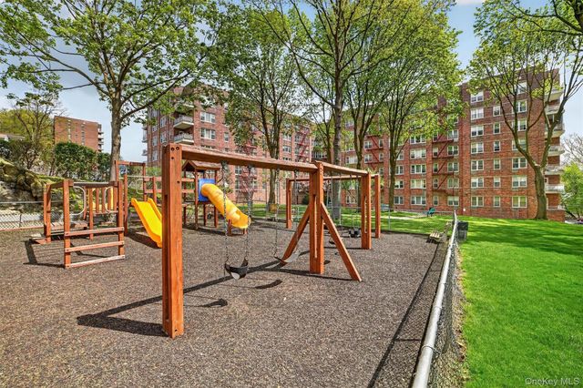 333 Bronx River Road 626, Yonkers, NY 10704