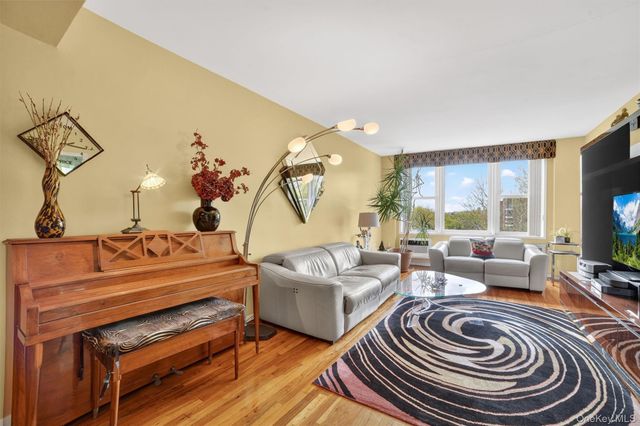 333 Bronx River Road 626, Yonkers, NY 10704