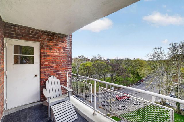 333 Bronx River Road 626, Yonkers, NY 10704