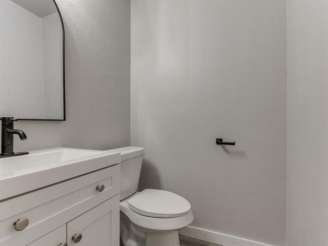 10026 E Caton Place, Midwest City, OK 73130