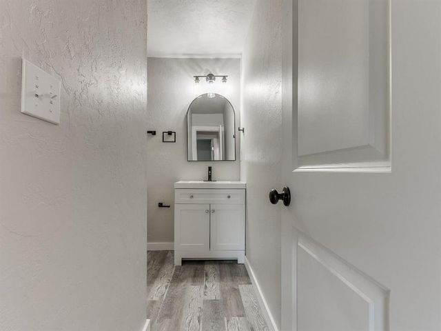 10026 E Caton Place, Midwest City, OK 73130