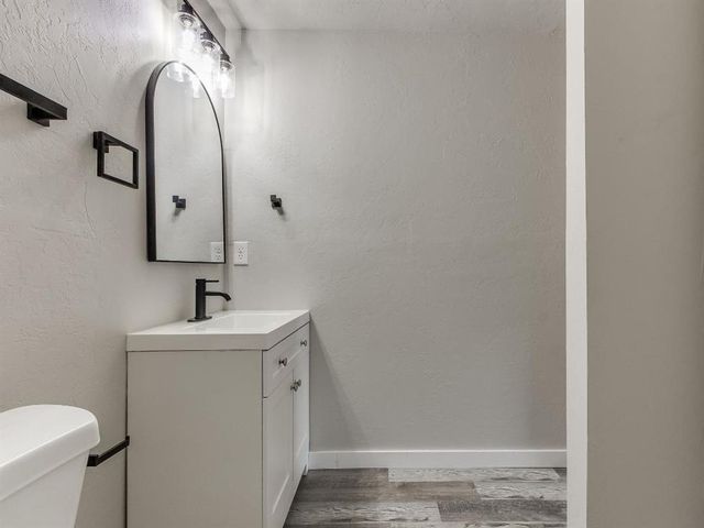 10026 E Caton Place, Midwest City, OK 73130