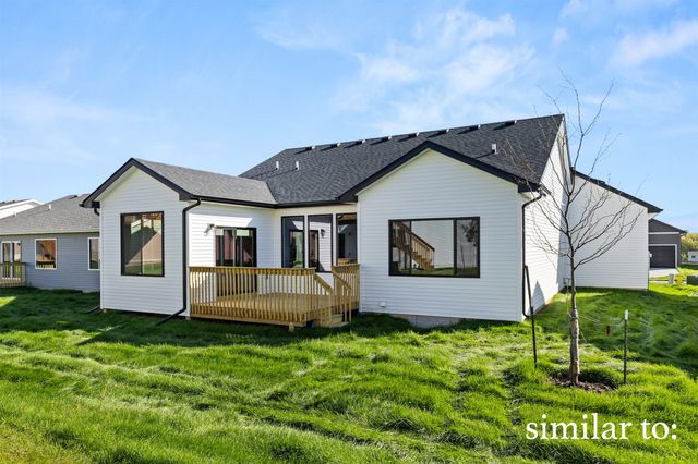 9412 Emilia Lane, West Des Moines, IA 50266