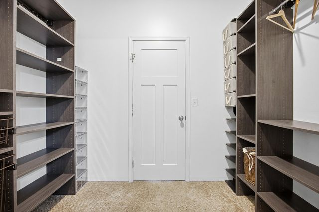 3053 38th Avenue S, Moorhead, MN 56560