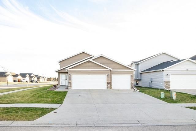 3053 38th Avenue S, Moorhead, MN 56560