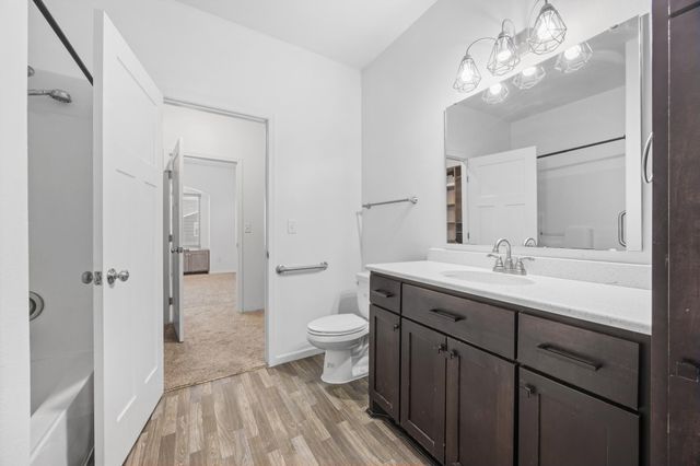 3053 38th Avenue S, Moorhead, MN 56560