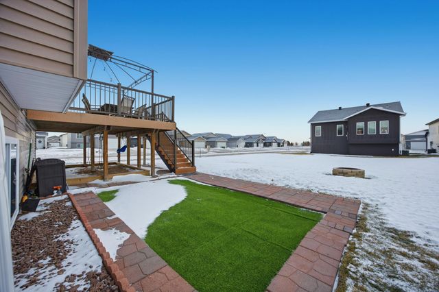 3053 38th Avenue S, Moorhead, MN 56560