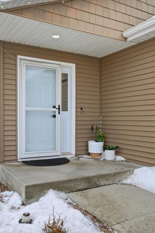 3053 38th Avenue S, Moorhead, MN 56560