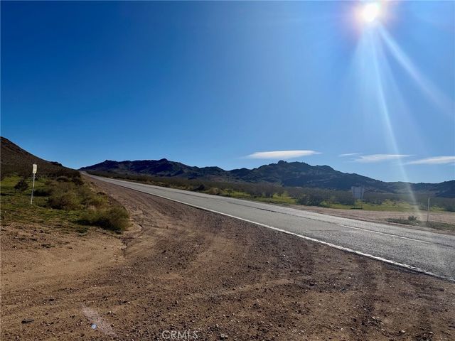 1 Off Pipeline, Barstow, CA 92311