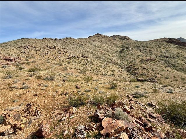 1 Off Pipeline, Barstow, CA 92311