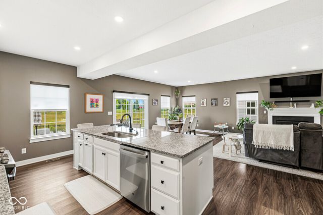 16735 Ayshire, Fishers, IN 46037