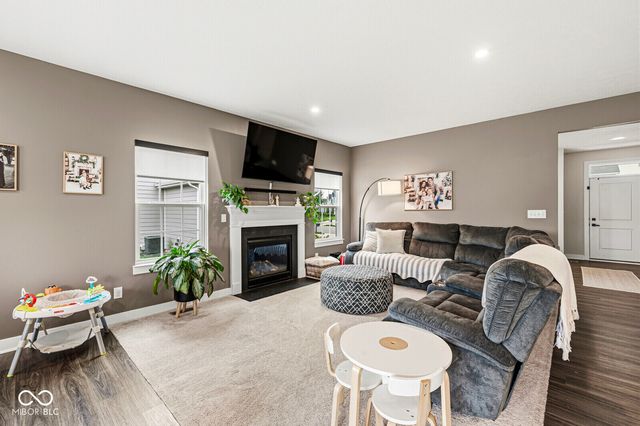 16735 Ayshire, Fishers, IN 46037