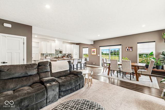 16735 Ayshire, Fishers, IN 46037