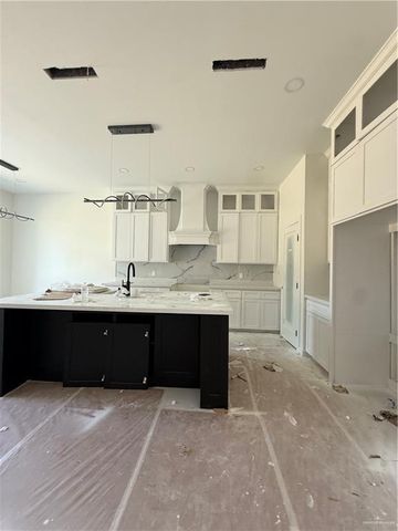 003 Olympia Avenue, Mission, TX 78573