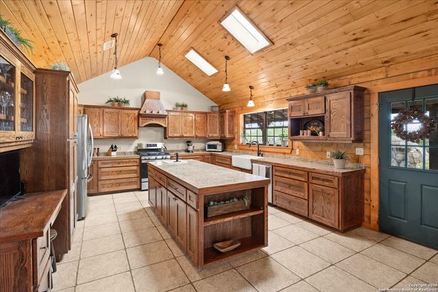 112 N Star Court, Boerne, TX 78006