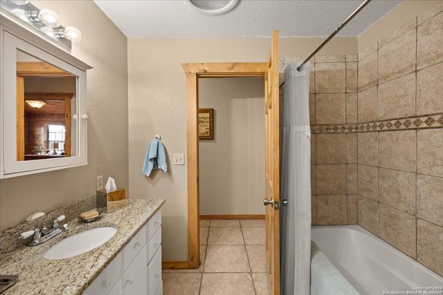 112 N Star Court, Boerne, TX 78006