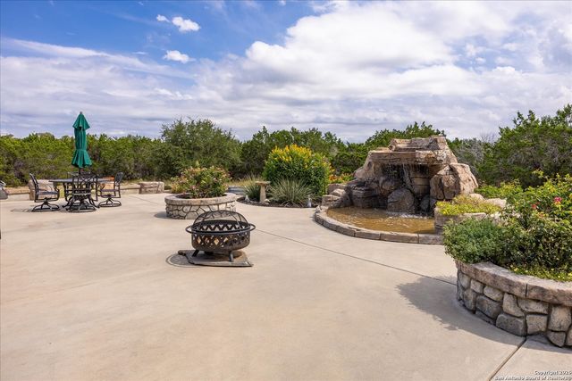 112 N Star Court, Boerne, TX 78006