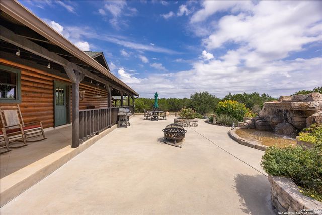 112 N Star Court, Boerne, TX 78006