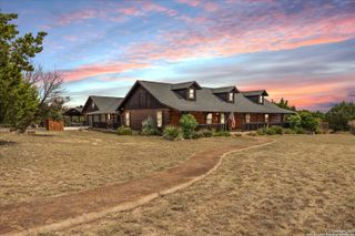 112 N Star Court, Boerne, TX 78006