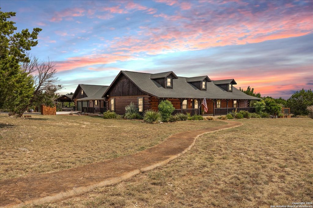 112 N Star Court, Boerne, TX 78006