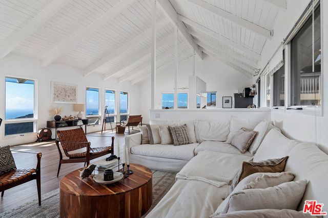 2959 Seabreeze Drive, Malibu, CA 90265