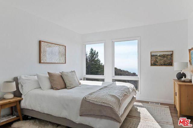 2959 Seabreeze Drive, Malibu, CA 90265