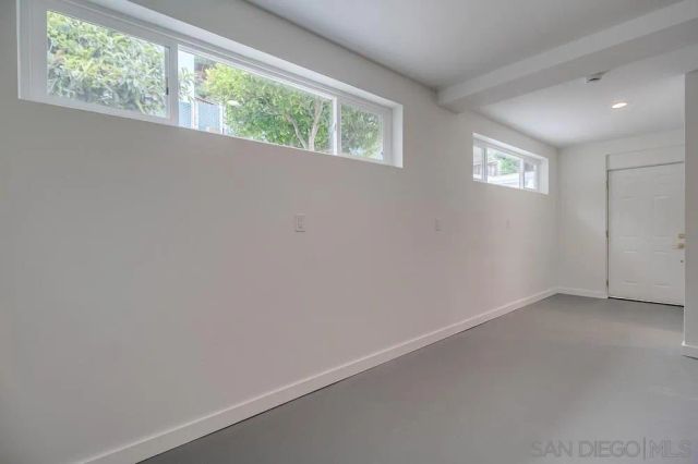 3276 Talbot St, San Diego, CA 92106