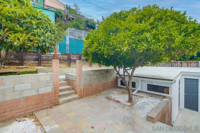 3276 Talbot St, San Diego, CA 92106