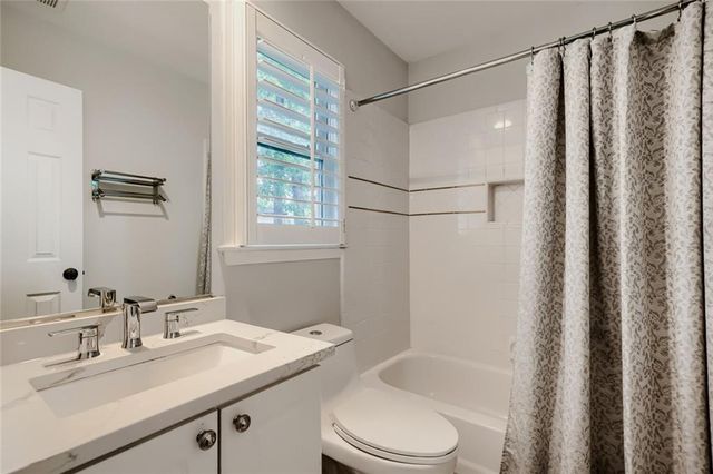 70 Honour Circle NW, Atlanta, GA 30305