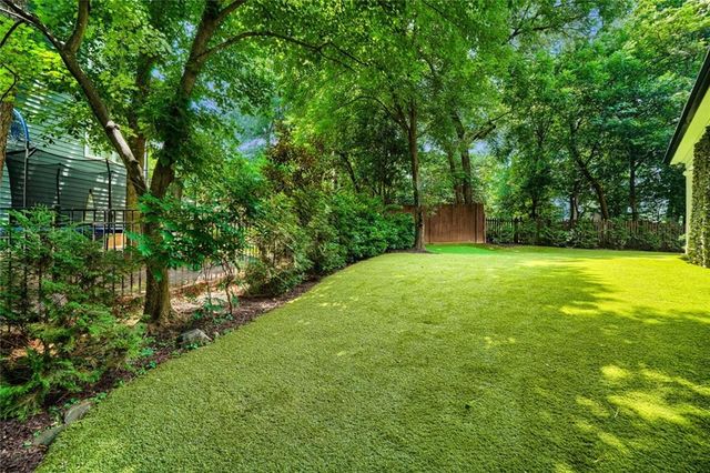 70 Honour Circle NW, Atlanta, GA 30305