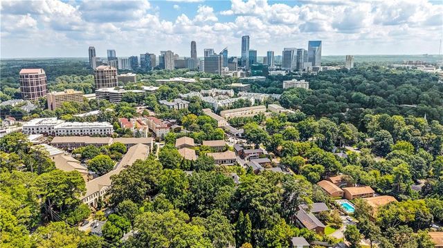 70 Honour Circle NW, Atlanta, GA 30305