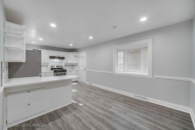 16456 George Drive, Oak Forest, IL 60452