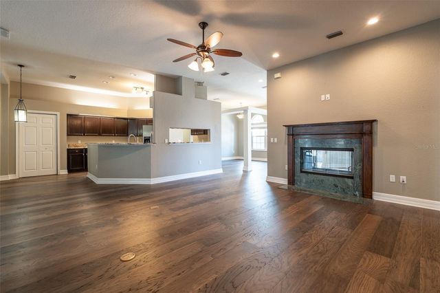 8950 SE 17TH COURT, Ocala, FL 34480