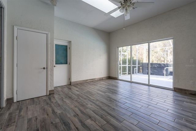 8950 SE 17TH COURT, Ocala, FL 34480