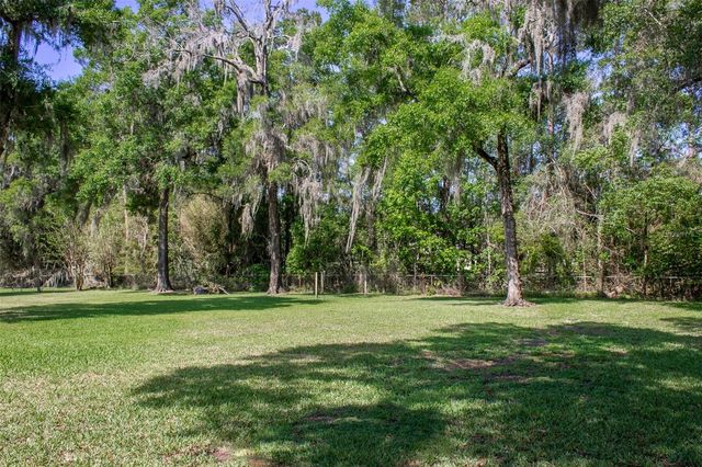 8950 SE 17TH COURT, Ocala, FL 34480