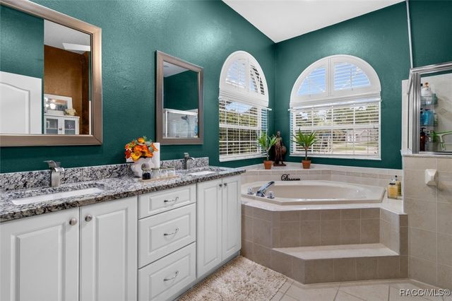 1 Plumbago Drive, Homosassa, FL 34446